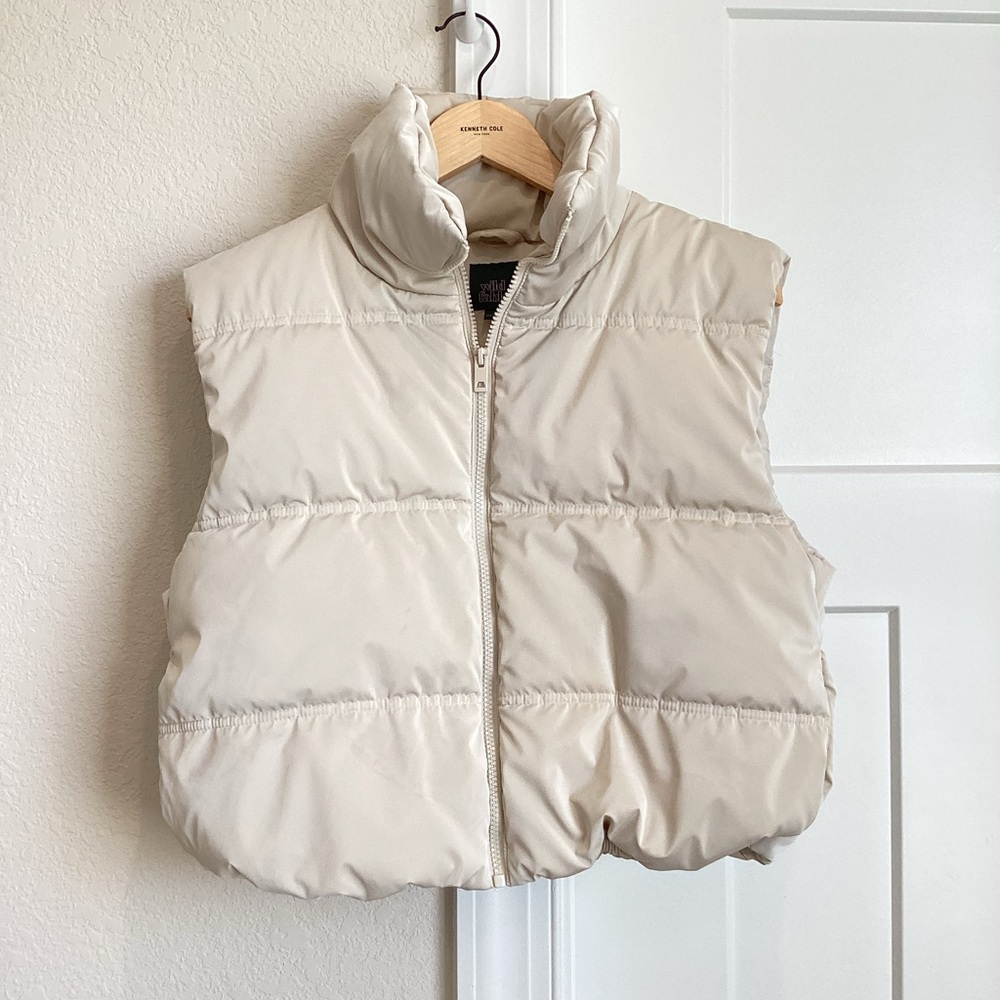 Cropped Puffer Vest Wild Fable Medium Light Beige/ Grey